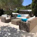 Splendide Les Pieds Dans L'eau Dans La Baie De Mahon Villa