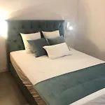 Villa Splendide Les Pieds Dans L'eau Dans La Baie De Mahon