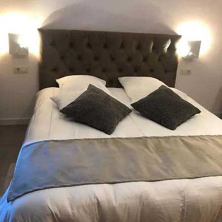 Villa Splendide Les Pieds Dans L'eau Dans La Baie De Mahon Es Castell (Menorca)