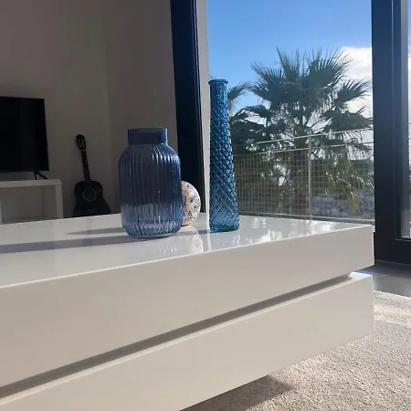 Splendide Les Pieds Dans L'eau Dans La Baie De Mahon * Es Castell (Menorca)