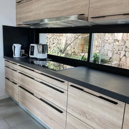 Splendide Les Pieds Dans L'eau Dans La Baie De Mahon Villa *