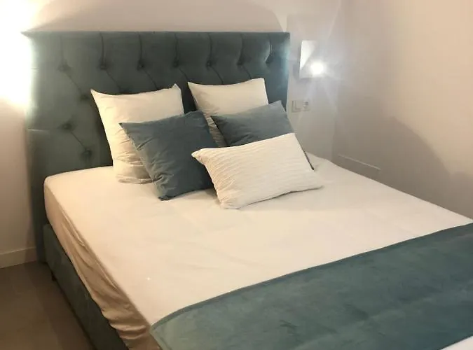 ヴィラ Splendide Les Pieds Dans L'eau Dans La Baie De Mahon